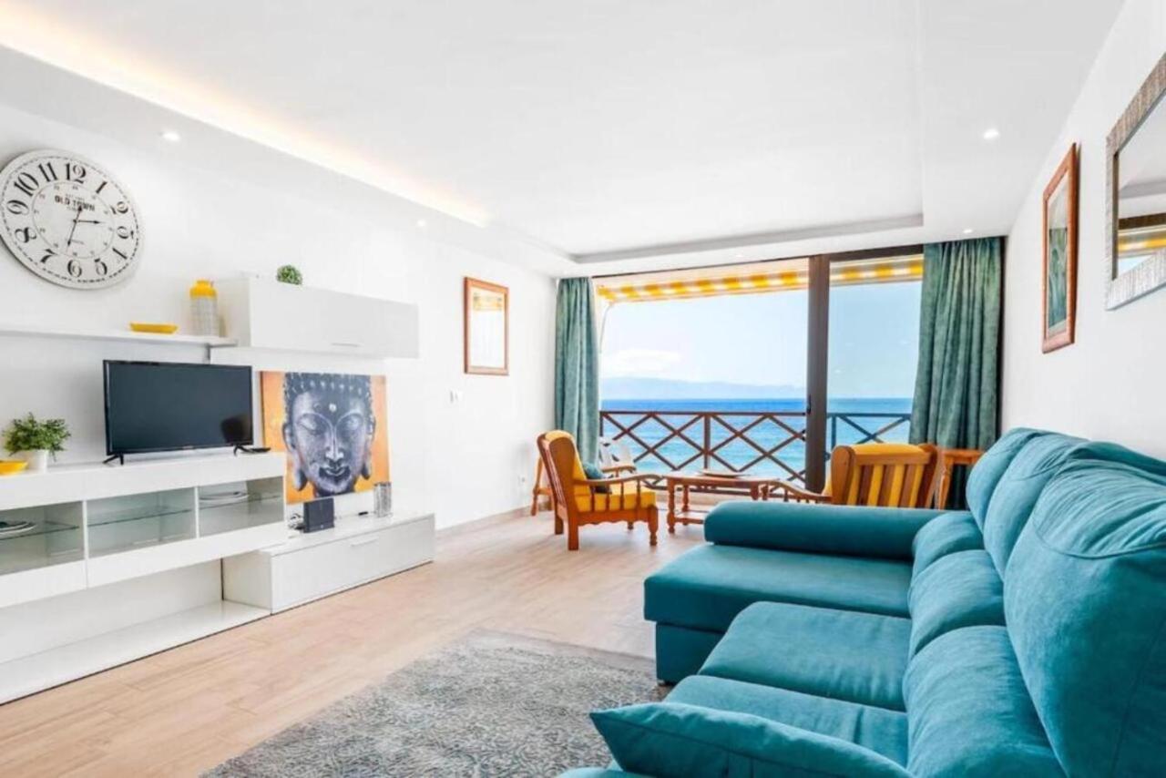 Neptuno Ocean Front Suite ปัวร์โตเดซานตีอาโก ภายนอก รูปภาพ