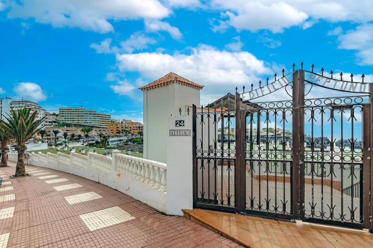 Neptuno Ocean Front Suite ปัวร์โตเดซานตีอาโก ภายนอก รูปภาพ