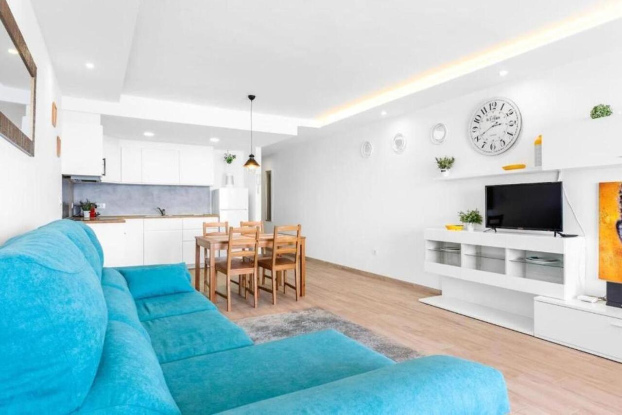 Neptuno Ocean Front Suite ปัวร์โตเดซานตีอาโก ภายนอก รูปภาพ